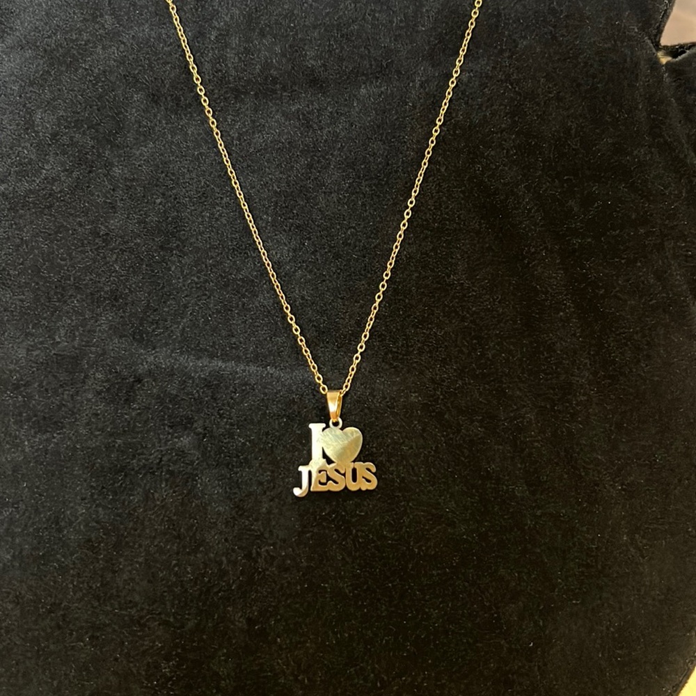 I love Jesus gold tone necklace with matching earring set